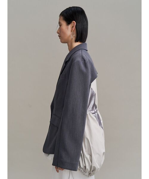 UN3D.（アンスリード）の「FRONT BACK DOCKING JACKET【セットアップ着用可能】 / フロントバックドッキングジャケット（テーラードジャケット・レディース・ブラック/グレー・36/38）」の4枚目の写真