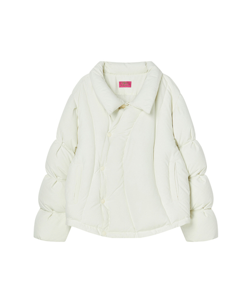 NYXX(エヌワイエックスエックス)の「CURVE LINE COLLARED DOWN PUFFER IVORY(ダウンジャケット/コート・レディース・その他・FREE)」の2枚目の写真