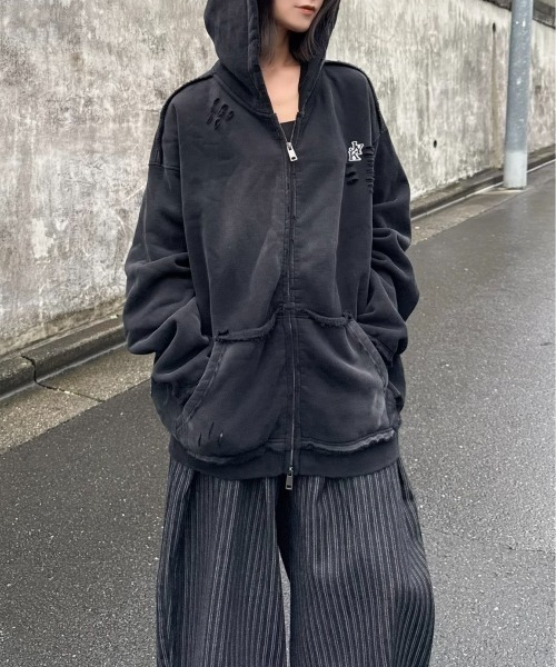 Jayne K(ジェーンケー)の「【Jayne K/ジェーン ケー】カーブストライプパンツ(デニムパンツ・メンズ・ブラック・MEDIUM/LARGE)」の2枚目の写真