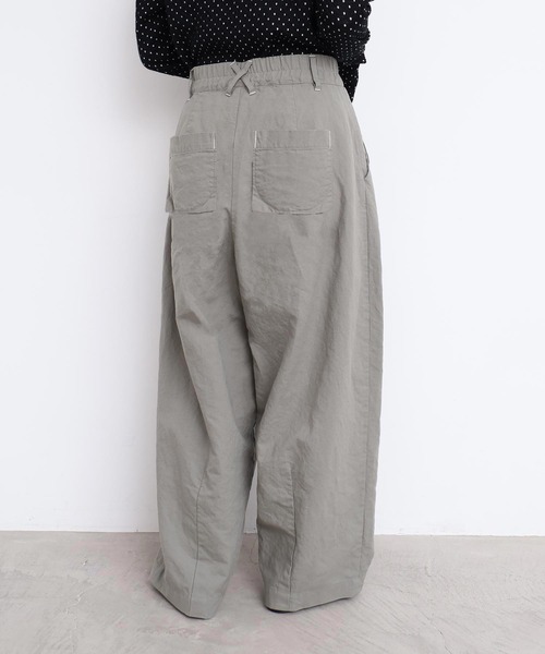 l'atelier du savon（アトリエドサボン）の「washi cotton ちょいまるカーブパンツ（その他パンツ・レディース・オフホワイト/カーキ・FREE）」の7枚目の写真