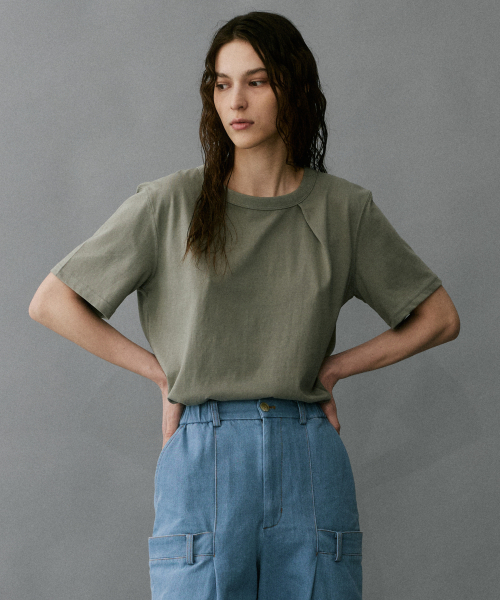 HYII(ハイトゥ)の「ワイドネックジョーTシャツ【カーキ】(Tシャツ/カットソー・メンズ・その他・SMALL/MEDIUM/LARGE)」の2枚目の写真