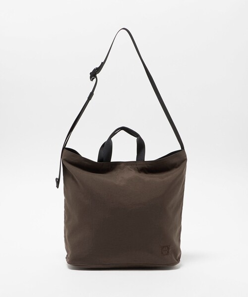 hobo(ホーボー)の「<hobo>ナイロン オックスフォード 2WAY トート バッグ(トートバッグ・メンズ・ダークグレー/ブラウン系・FREE)」の2枚目の写真