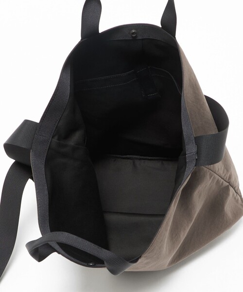 hobo(ホーボー)の「<hobo>ナイロン オックスフォード 2WAY トート バッグ(トートバッグ・メンズ・ダークグレー/ブラウン系・FREE)」の8枚目の写真