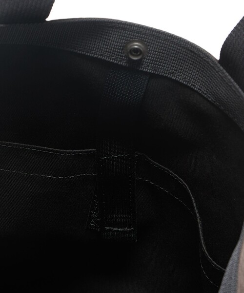 hobo(ホーボー)の「<hobo>ナイロン オックスフォード 2WAY トート バッグ(トートバッグ・メンズ・ダークグレー/ブラウン系・FREE)」の9枚目の写真