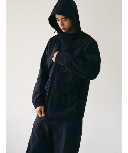 HUMTTO(ハムト)の「男性キャストウィンドブレーカージャケット(ナイロンジャケット・メンズ・ブラック/オリーブ・L-XL/2XL/M-L)」の3枚目の写真