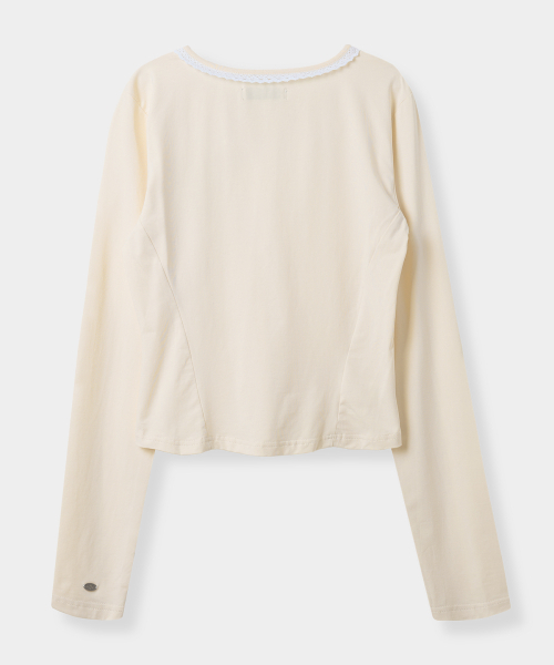 EUGGEN(ユジェン)の「レースネックセミクロップロングスリーブTシャツ_クリームバター(Tシャツ/カットソー・レディース・その他・SMALL/MEDIUM)」の3枚目の写真