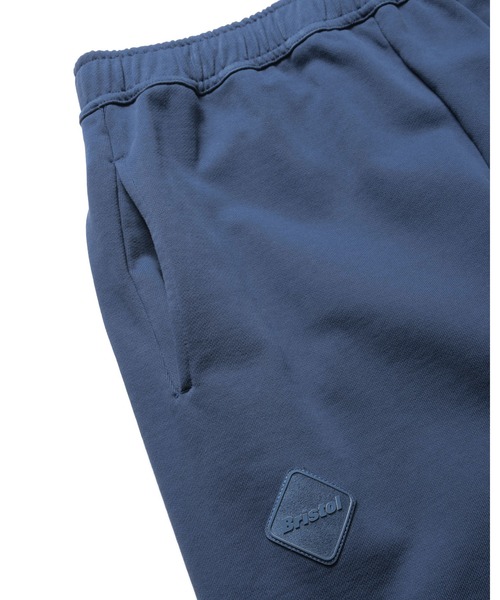 F.C.Real Bristol(エフシーレアルブリストル)の「CUT-OFF LOGO SWEAT PANTS(スウェットパンツ・メンズ・ブラック/ブルー/オフホワイト/レッド・SMALL/MEDIUM/LARGE/X-LARGE/XX-LARGE)」の16枚目の写真