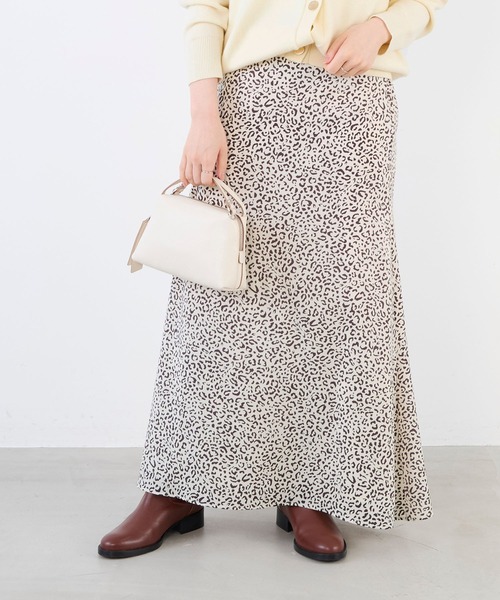 MICA&DEAL(マイカ&ディール)の「レオパードプリントスカート(スカート・レディース・チャコールグレー/ベージュ・FREE)」の1枚目の写真