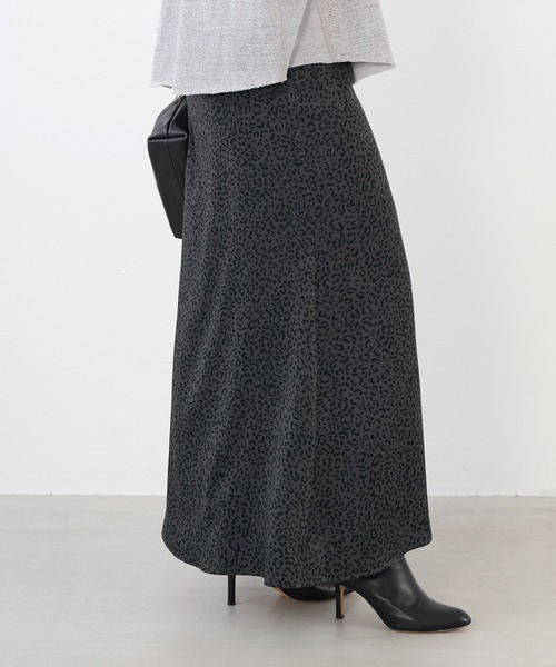 MICA&DEAL(マイカ&ディール)の「レオパードプリントスカート(スカート・レディース・チャコールグレー/ベージュ・FREE)」の22枚目の写真