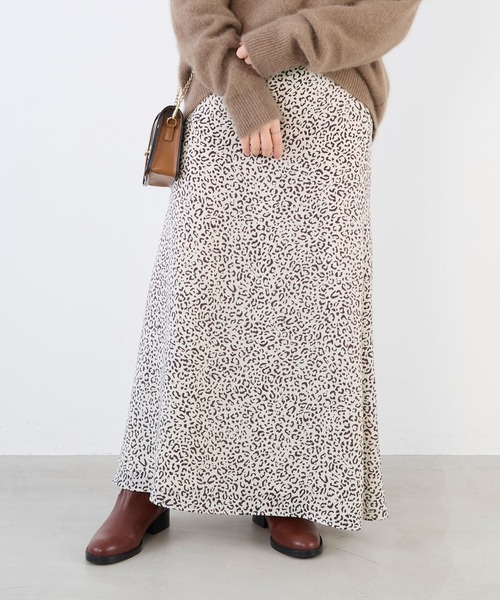 MICA&DEAL(マイカ&ディール)の「レオパードプリントスカート(スカート・レディース・チャコールグレー/ベージュ・FREE)」の6枚目の写真