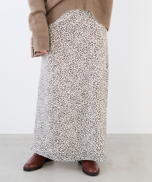 MICA&DEAL(マイカ&ディール)の「レオパードプリントスカート(スカート・レディース・チャコールグレー/ベージュ・FREE)」の7枚目の写真