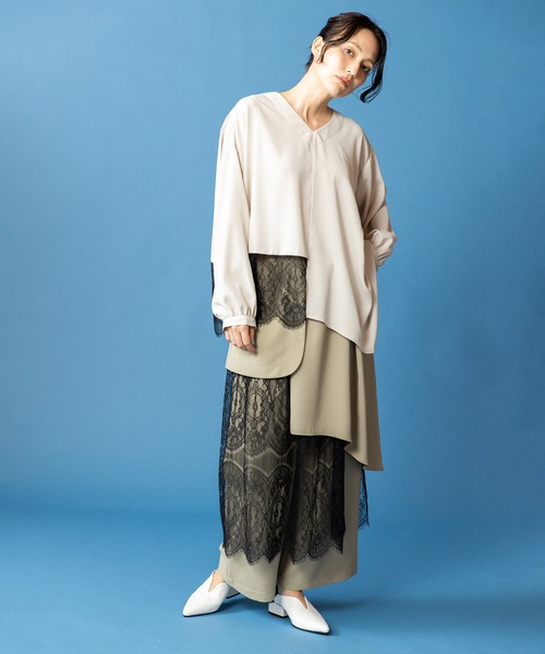 OSMOSIS(オズモーシス)の「レースレイヤードパンツ(その他パンツ・レディース・ブラック/グレイッシュベージュ/アイボリー・ONE SIZE)」の10枚目の写真