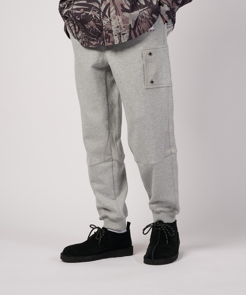 FIRST DOWN(ファーストダウン)の「スウェット テック パンツ(スウェットパンツ・メンズ・グレー/ブラック・L/XL/M)」の14枚目の写真