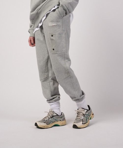 FIRST DOWN(ファーストダウン)の「スウェット テック パンツ(スウェットパンツ・メンズ・グレー/ブラック・L/XL/M)」の16枚目の写真