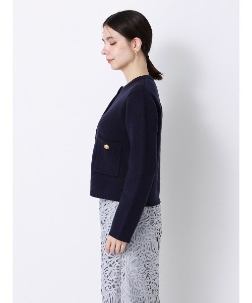 SUIT SQUARE（スーツスクエア）の「ダブルフェイスニットジャケット ウォッシャブル 無地 メタルボタン anysy（ノーカラージャケット・レディース・チャコールグレー/ネイビー/アイボリー・F）」の12枚目の写真