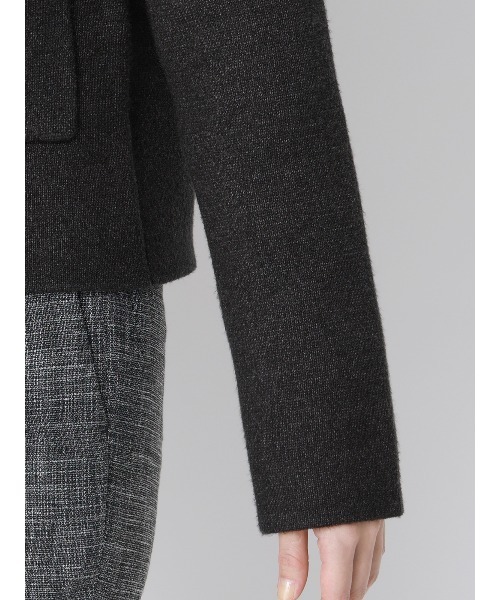 SUIT SQUARE（スーツスクエア）の「ダブルフェイスニットジャケット ウォッシャブル 無地 メタルボタン anysy（ノーカラージャケット・レディース・チャコールグレー/ネイビー/アイボリー・F）」の22枚目の写真