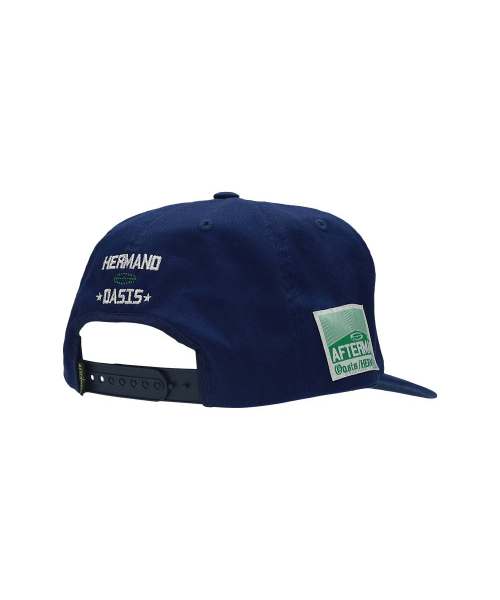 AFTERMATH（アフターマス）の「LOVE 5PANEL BALL CAP BLUE（キャップ・レディース・ブルー・ONE SIZE）」の5枚目の写真