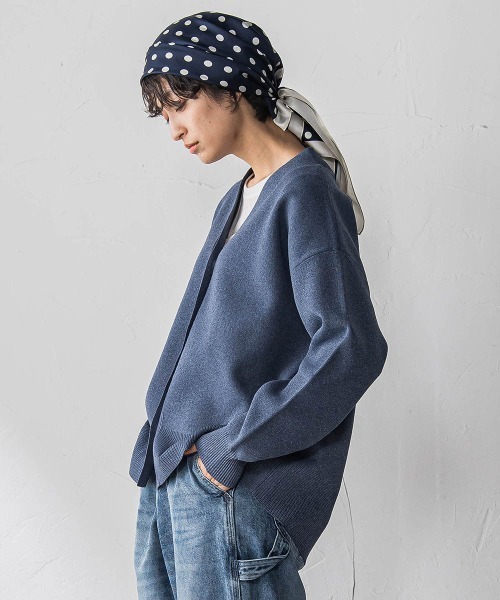 MAYSON GREY(メイソングレイ)の「スポンディッシュVネックニットカーディガン(カーディガン/ボレロ・レディース・ベージュ/ネイビー/イエロー・M)」の20枚目の写真