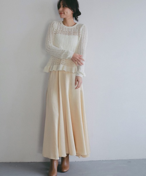 AJUGA.（アジュガ）の「スムースサテンフレアスカート（スカート・レディース・ブラック/ライトイエロー・FREE）」の9枚目の写真