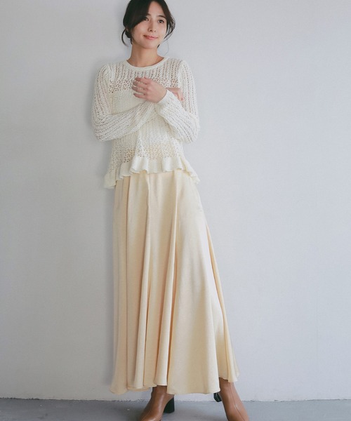 AJUGA.（アジュガ）の「スムースサテンフレアスカート（スカート・レディース・ブラック/ライトイエロー・FREE）」の10枚目の写真