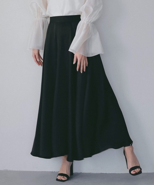 AJUGA.（アジュガ）の「スムースサテンフレアスカート（スカート・レディース・ブラック/ライトイエロー・FREE）」の21枚目の写真