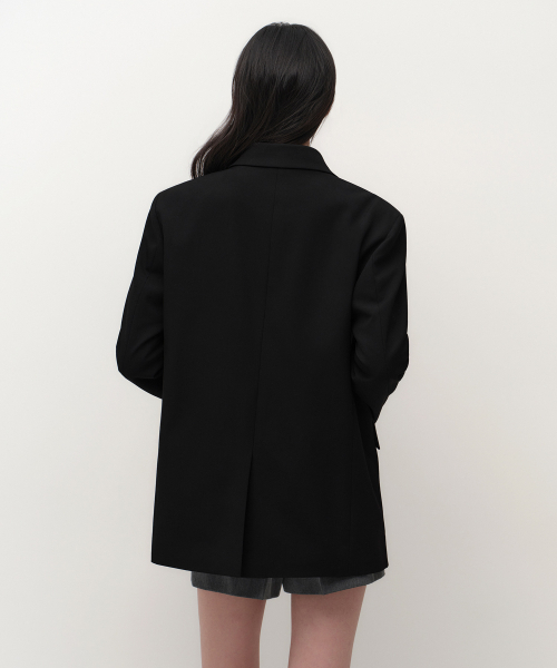 MUSINSA STANDARD WOMAN（ムシンサスタンダードウーマン）の「ウィメンズダブルブレストブレザー[ブラック]（テーラードジャケット・レディース・その他・SMALL/MEDIUM/LARGE/X-SMALL）」の3枚目の写真