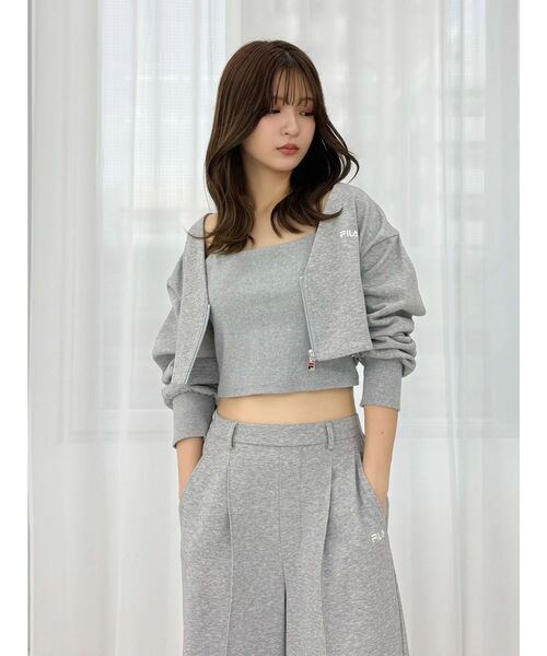 FILA(フィラ)の「【FILA別注】裏毛アンサンブル(Tシャツ/カットソー・レディース・チャコールグレー/グレー・FREE)」の5枚目の写真