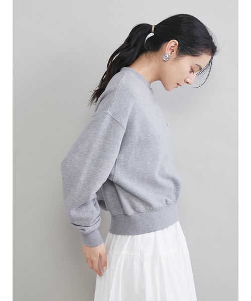 Mila Owen（ミラオーウェン）の「ソフトタッチ短丈トレーナー（スウェット・レディース・レッド/グレー/アイボリー・F）」の6枚目の写真