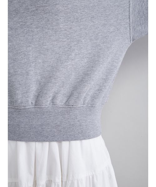 Mila Owen（ミラオーウェン）の「ソフトタッチ短丈トレーナー（スウェット・レディース・レッド/グレー/アイボリー・F）」の11枚目の写真