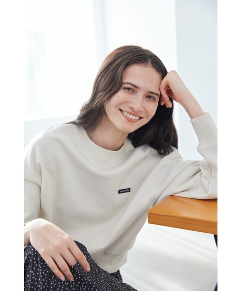 Mila Owen（ミラオーウェン）の「ソフトタッチ短丈トレーナー（スウェット・レディース・レッド/グレー/アイボリー・F）」の15枚目の写真