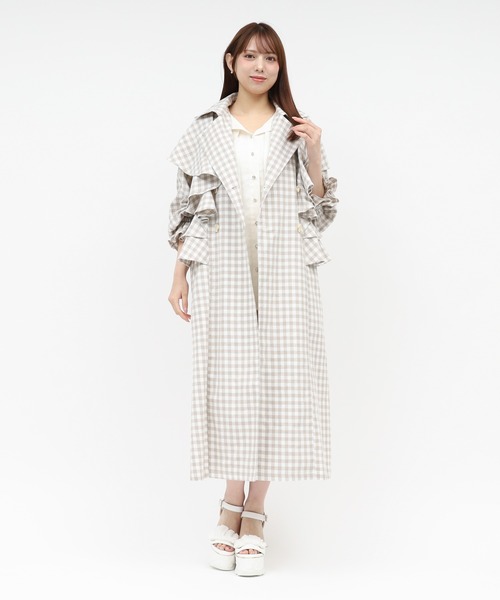 ROYAL PARTY(ロイヤルパーティー)の「ギンガムチェックラッフルロングコート(トレンチコート・レディース・ブラック/ベージュ・FREE)」の14枚目の写真