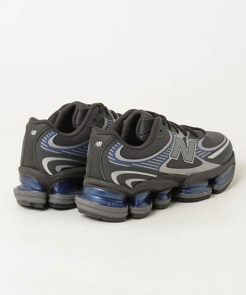 NEW BALANCE（ニューバランス）の「Abzorb 2000（スニーカー・メンズ・ブルー系その他・22.5cm/23.0cm/23.5cm/24.0cm/24.5cm/25.0cm/25.5cm/26.0cm/26.5cm/27.0cm/27.5cm/28.0cm/28.5cm/29.0cm/30.0cm）」の3枚目の写真