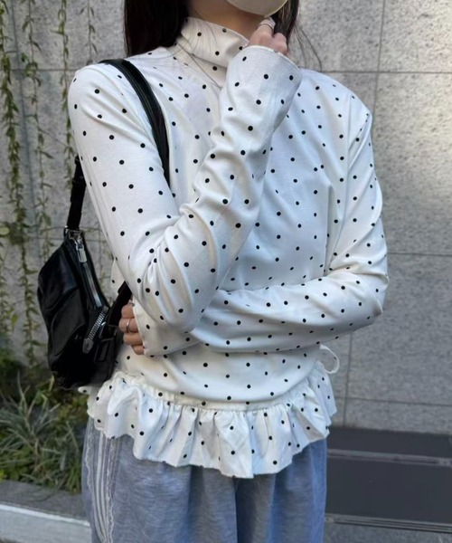 mebole(メボレ)の「ドットフリルカットソー(Tシャツ/カットソー・レディース・ホワイト/グレー・FREE)」の1枚目の写真