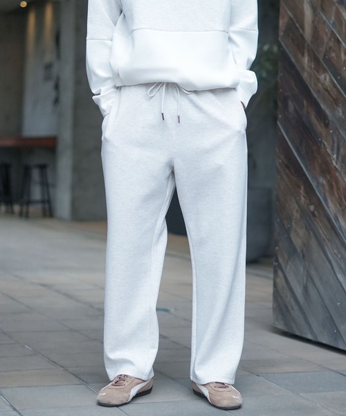 Blue Standard (ブルースタンダード)の「【BLUE STANDARD/ブルースタンダード】【最旬バレルレッグシルエット】パフィースウェットパンツ 樽型ルーズワイド 裾緩めテーパード(スウェットパンツ・メンズ・ブラック/チャコールグレー/アイボリー・X-LARGE/LARGE/MEDIUM)」の6枚目の写真