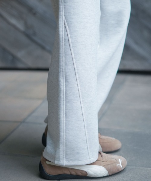 Blue Standard (ブルースタンダード)の「【BLUE STANDARD/ブルースタンダード】【最旬バレルレッグシルエット】パフィースウェットパンツ 樽型ルーズワイド 裾緩めテーパード(スウェットパンツ・メンズ・ブラック/チャコールグレー/アイボリー・X-LARGE/LARGE/MEDIUM)」の10枚目の写真