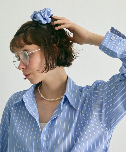 uchi.(ウチ)の「シュシュ付きストライプオーバーシャツ(シャツ/ブラウス・レディース・ブルー/ライトブルー・FREE)」の15枚目の写真