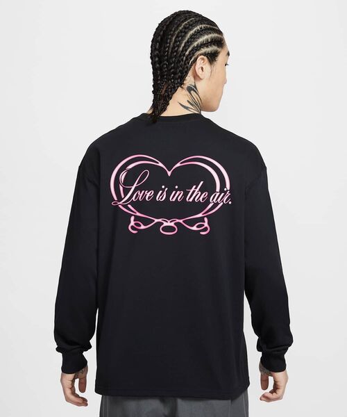 NIKE(ナイキ)の「ナイキ スポーツウェア ロングスリーブ Tシャツ / Nike Sportswear Long-Sleeve T-Shirt IO9761-010 Black(Tシャツ/カットソー・メンズ・ブラック・XL/2XL/S/M/L)」の1枚目の写真