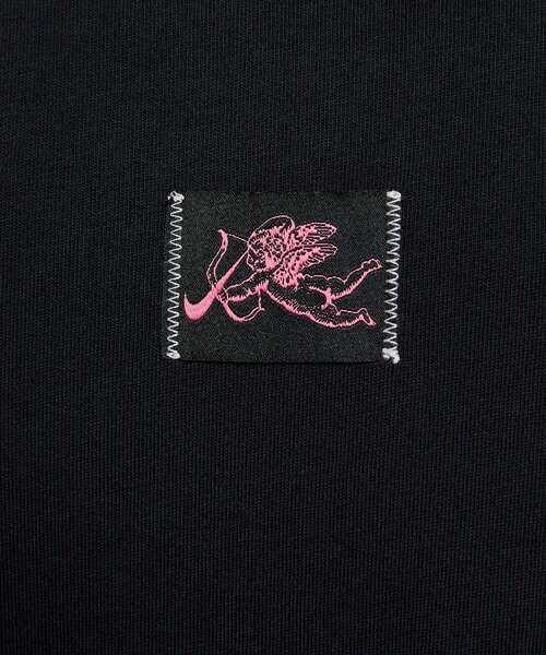 NIKE(ナイキ)の「ナイキ スポーツウェア ロングスリーブ Tシャツ / Nike Sportswear Long-Sleeve T-Shirt IO9761-010 Black(Tシャツ/カットソー・メンズ・ブラック・XL/2XL/S/M/L)」の4枚目の写真