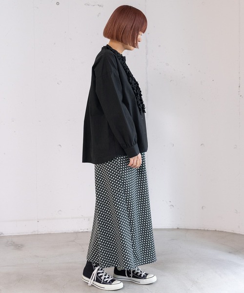 POU DOU DOU（プードゥドゥ）の「ランダムフリルシャツ（シャツ/ブラウス・レディース・イエロー/ブラック/オフホワイト・3）」の16枚目の写真