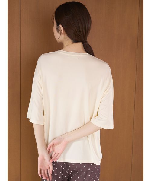 SNIDEL HOME(スナイデルホーム)の「【KOROMO】【接触冷感】カットTシャツ(ルームウェア/パジャマ・レディース・アイボリー/ベージュ/ピンク・F)」の8枚目の写真