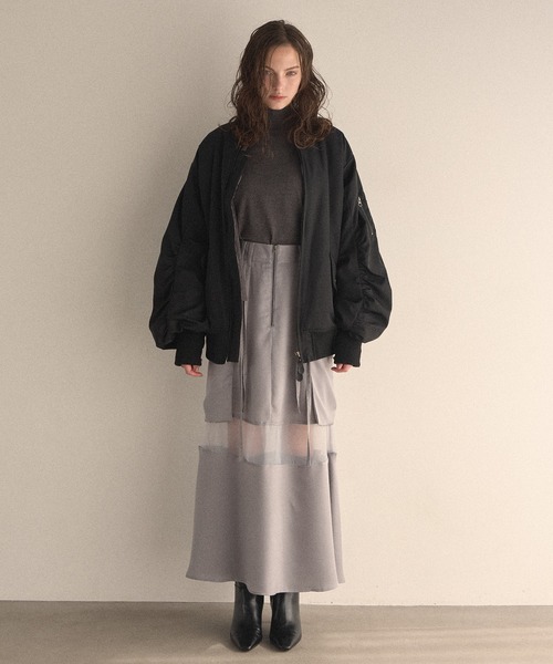 MIELI INVARIANT（ミエリインヴァリアント）の「Layer Cape Ensemble Knit Tops（ニット/セーター・レディース・ブラック/ブラウン/グレー・FREE）」の17枚目の写真