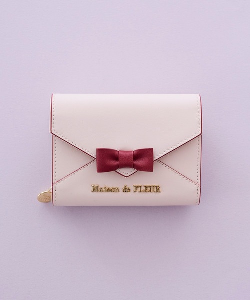 Maison de FLEUR(メゾンドフルール)の「レター型ウォレット(財布・レディース・ラベンダー/ピンク/ブラック・FREE)」の1枚目の写真