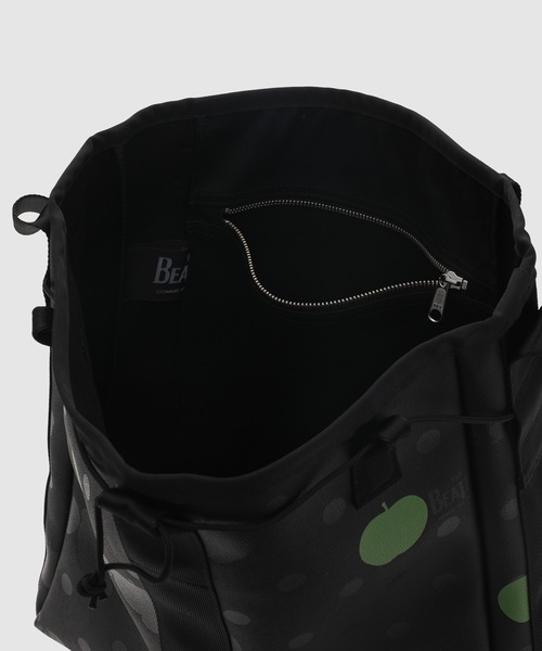 THE BEATLES COMME des GARCONS(ザ ビートルズ コムデギャルソン)の「THE BEATLES CdG SHOULDER BAG APPLE PRINTED SMALL(ショルダーバッグ・メンズ・ブラック・ONE SIZE)」の6枚目の写真