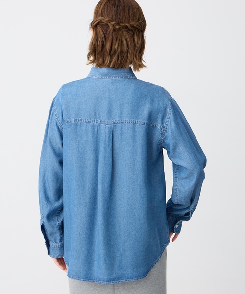 Petit Honfleur（プチオンフルール）の「テンセルデニムシャツ（シャツ/ブラウス・レディース・サックスブルー/ブルー・9号/11号/13号）」の7枚目の写真