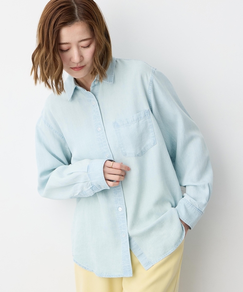 Petit Honfleur（プチオンフルール）の「テンセルデニムシャツ（シャツ/ブラウス・レディース・サックスブルー/ブルー・9号/11号/13号）」の10枚目の写真