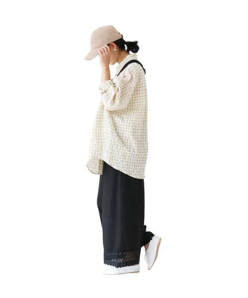 sanpo kuschel(サンポクシェル)の「〈全2色〉足元華やか裾レースパンツ(その他パンツ・レディース・アイボリー/ブラック・FREE)」の9枚目の写真