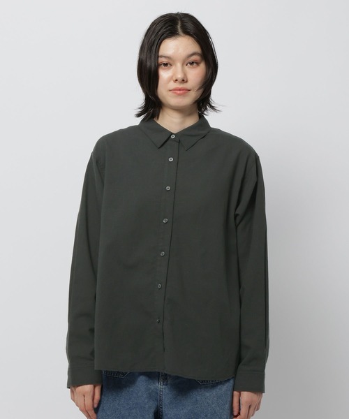 niko and...（ニコアンド）の「リネンブレンドドロストシャツ（シャツ/ブラウス・レディース・ピンク/オフホワイト/ブルー/チャコール・LARGE/MEDIUM）」の16枚目の写真