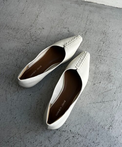 CAPRICIEUX LE'MAGE（カプリシューレマージュ）の「レースアップフラットシューズ（パンプス・レディース・オフホワイト/ブラック・38/36/37）」の3枚目の写真