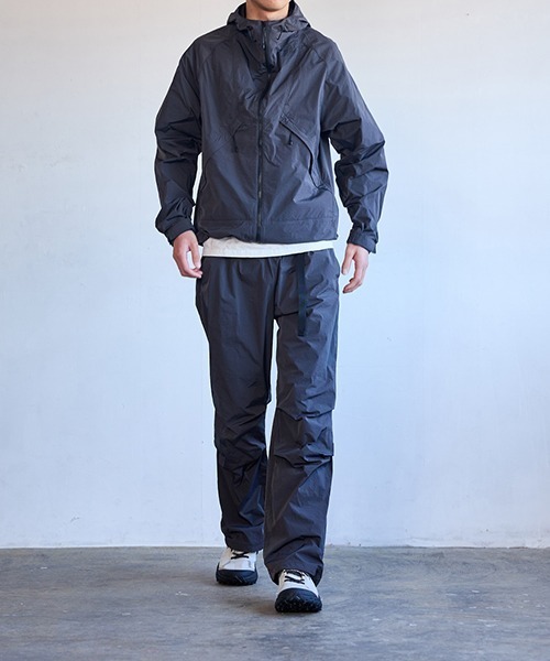 GOLDWIN（ゴールドウィン）の「Goldwin / ゴールドウイン：別注 Dope Dyed Rip-stop Wide Pants：ONLYARK-3-2507[PIE]（その他パンツ・メンズ・グレー系その他・3/2/1/4）」の4枚目の写真
