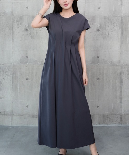 DRESS PLUS(ドレスプラス)の「ロングワンピ ラッシュガード ウエストタック(ワンピース・レディース・チャコール/ダークベージュ/ブラック・M/L)」の12枚目の写真